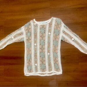 Shenanigans Sweater Womens M Beige Green White Crochet Floral Boho Vintage
